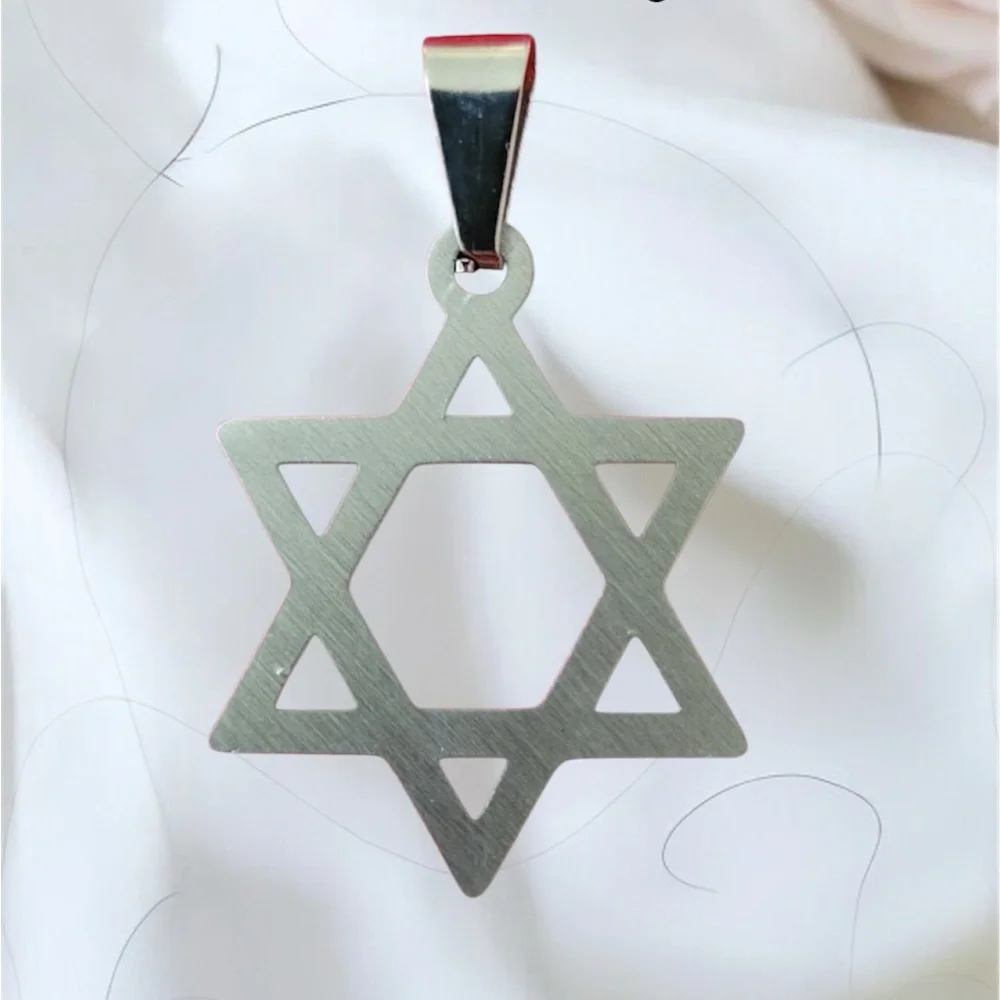 NEW Shiny Silver Star of David Pendant NWT